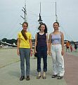 To vzadu nie sú rohy, ale plachetnica v prístave Rostok, júl 2001
